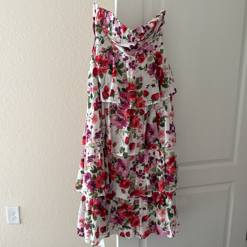 New with tags, size small - Picture 2 of 9
